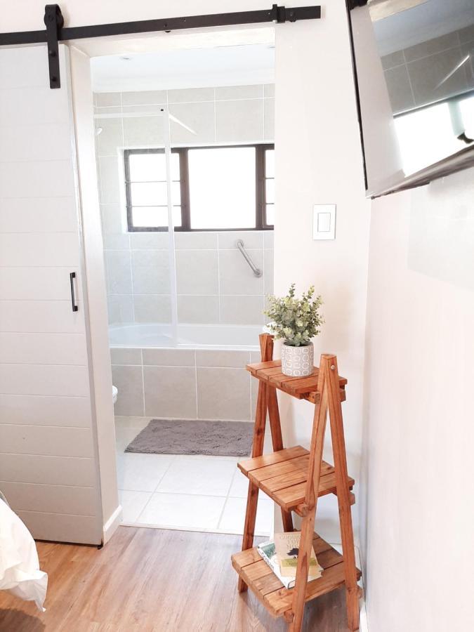 The Hillcrest Guesthouse East London Extérieur photo